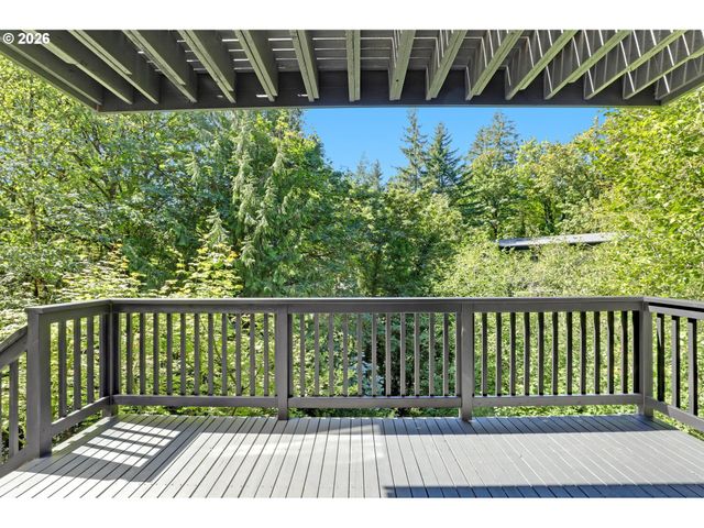 5144 Sw HEWETT Blvd, Portland, OR 97221