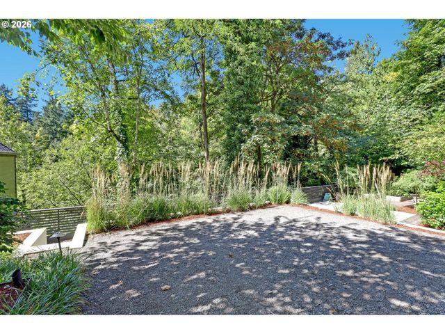 5144 Sw HEWETT Blvd, Portland, OR 97221