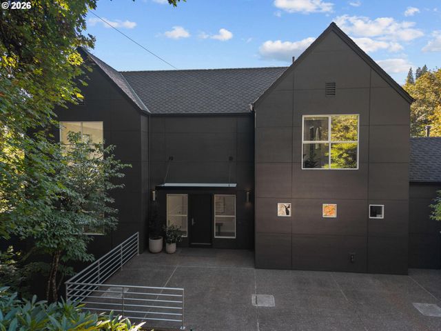 5144 Sw HEWETT Blvd, Portland, OR 97221