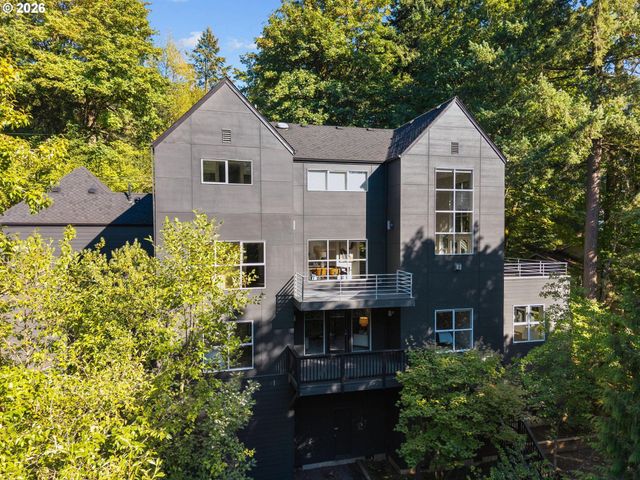 5144 Sw HEWETT Blvd, Portland, OR 97221