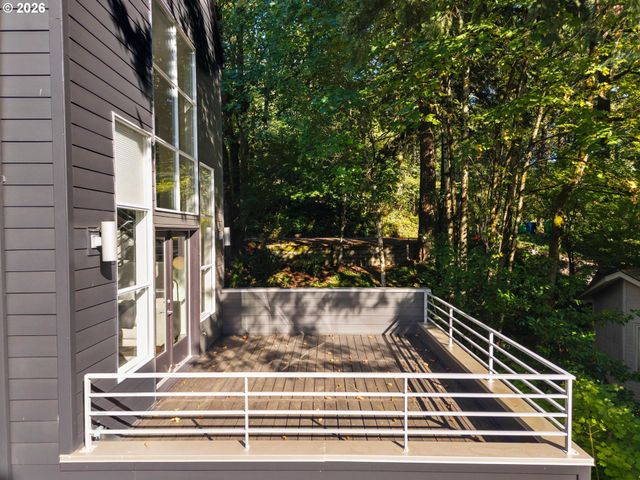 5144 Sw HEWETT Blvd, Portland, OR 97221
