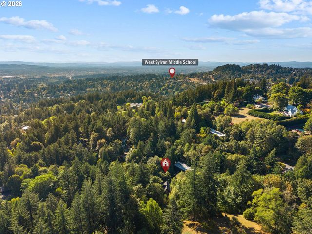 5144 Sw HEWETT Blvd, Portland, OR 97221