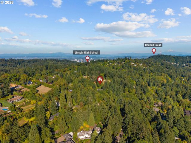 5144 Sw HEWETT Blvd, Portland, OR 97221