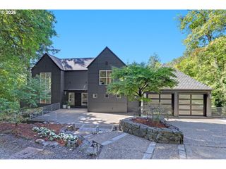 5144 Sw HEWETT Blvd, Portland, OR 97221