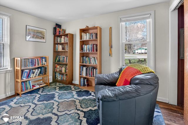 1388 Transue Avenue, Burton, MI 48509