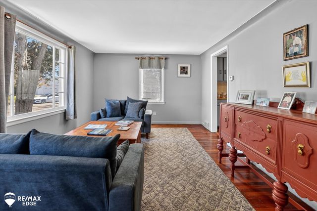 1388 Transue Avenue, Burton, MI 48509