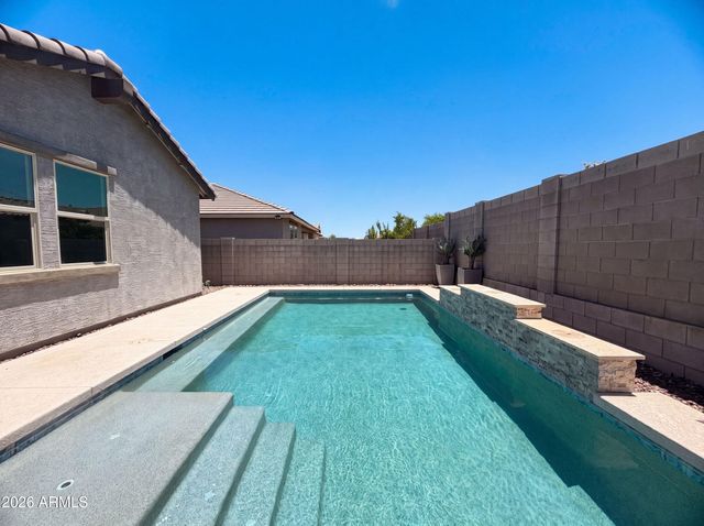 2831 W RAINBOW Drive, San Tan Valley, AZ 85144