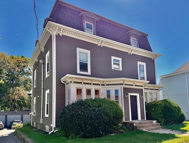 5 Beale St 3, Boston, MA 02124