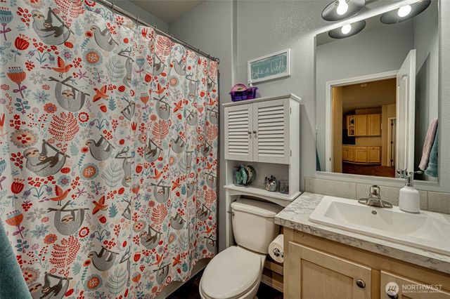 1020 Harmony Drive, Longview, WA 98632