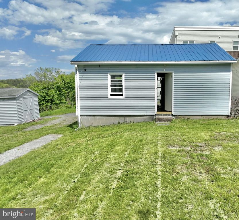 Image 12 of property listing at 31 MARION ST, Cumberland, MD 21502