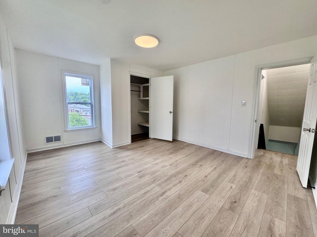 Image 38 of property listing at 31 MARION ST, Cumberland, MD 21502