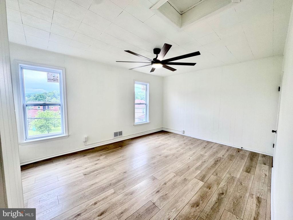 Image 47 of property listing at 31 MARION ST, Cumberland, MD 21502