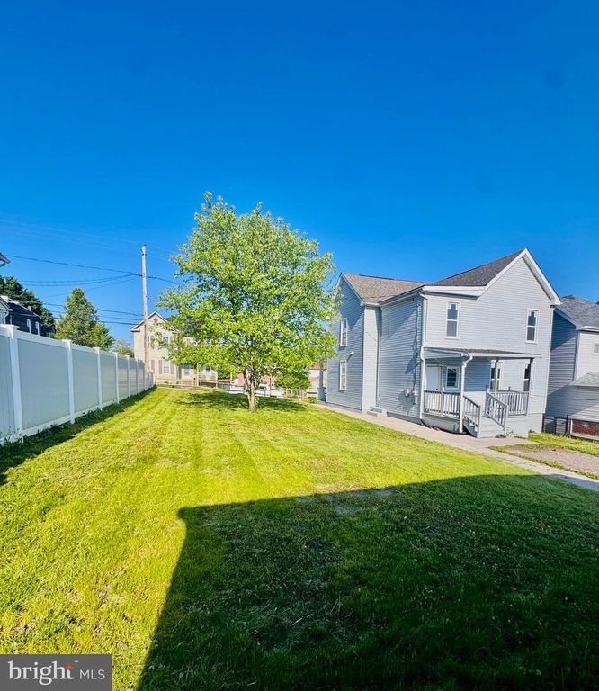 Image 6 of property listing at 31 MARION ST, Cumberland, MD 21502