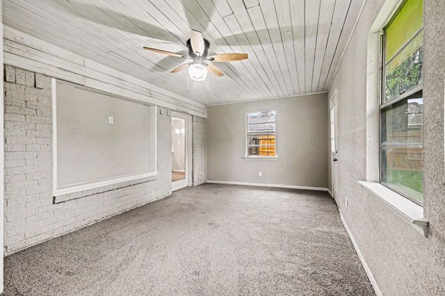 3810 Clover Drive, Alvin, TX 77511