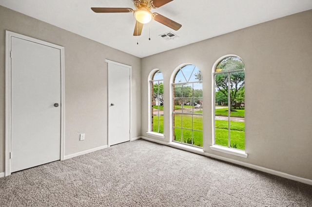 3810 Clover Drive, Alvin, TX 77511