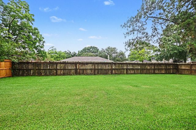 3810 Clover Drive, Alvin, TX 77511