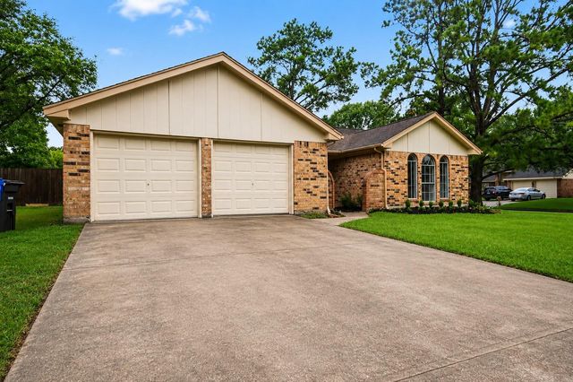 3810 Clover Drive, Alvin, TX 77511