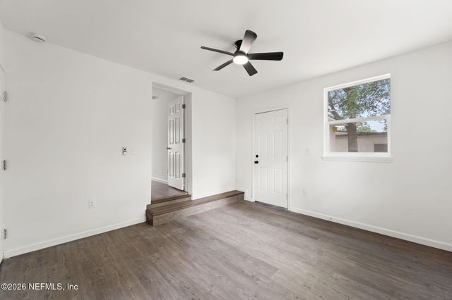 3806 CAMBAY Place, Jacksonville, FL 32210