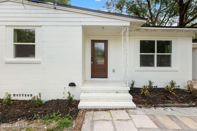 3806 CAMBAY Place, Jacksonville, FL 32210