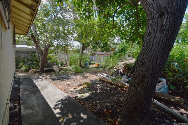 1319 Arsenal Road, Honolulu, HI 96819