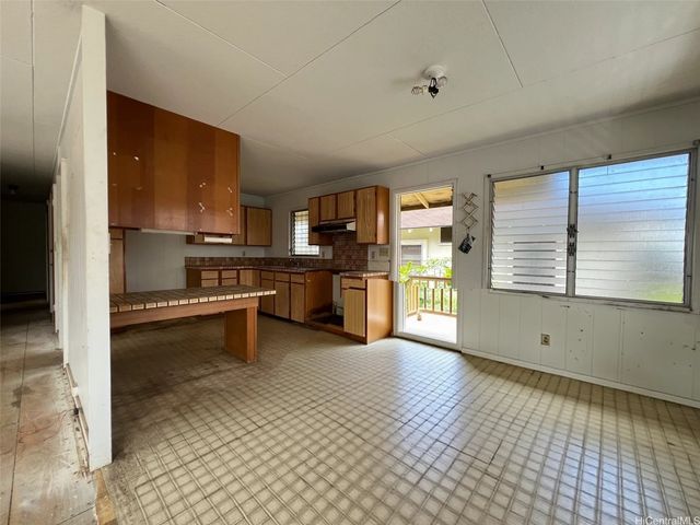1319 Arsenal Road, Honolulu, HI 96819