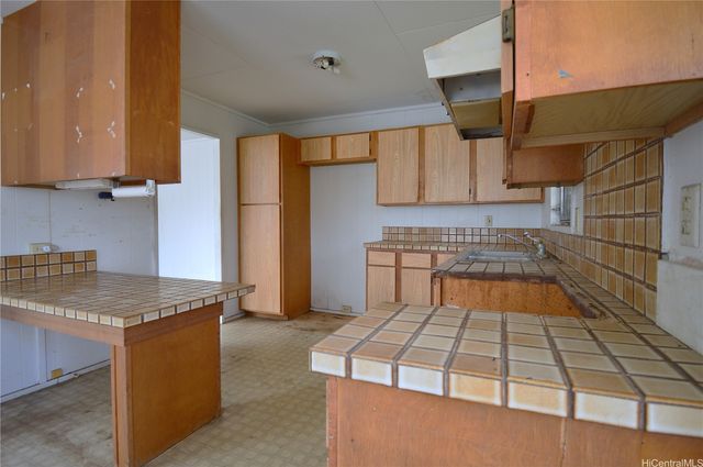 1319 Arsenal Road, Honolulu, HI 96819