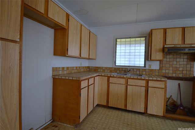 1319 Arsenal Road, Honolulu, HI 96819