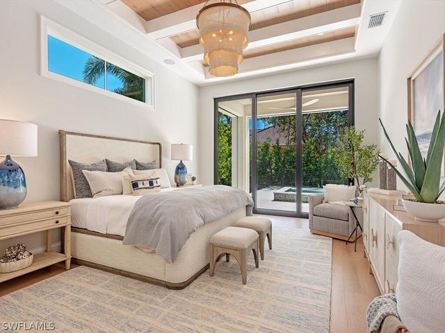 448 Devils LN, Naples, FL 34103