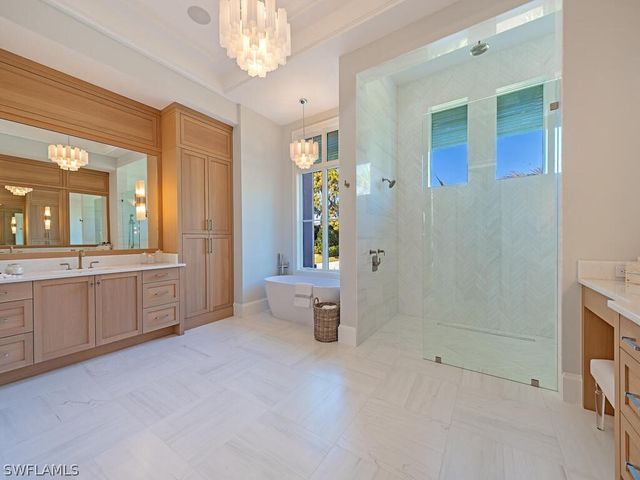 448 Devils LN, Naples, FL 34103