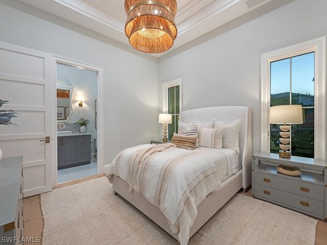 448 Devils LN, Naples, FL 34103