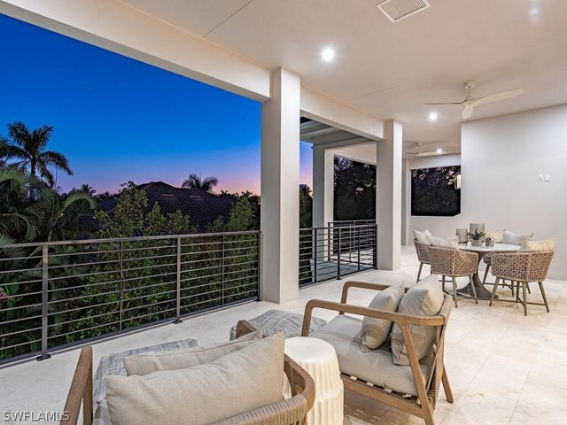 448 Devils LN, Naples, FL 34103