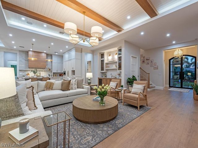 448 Devils LN, Naples, FL 34103