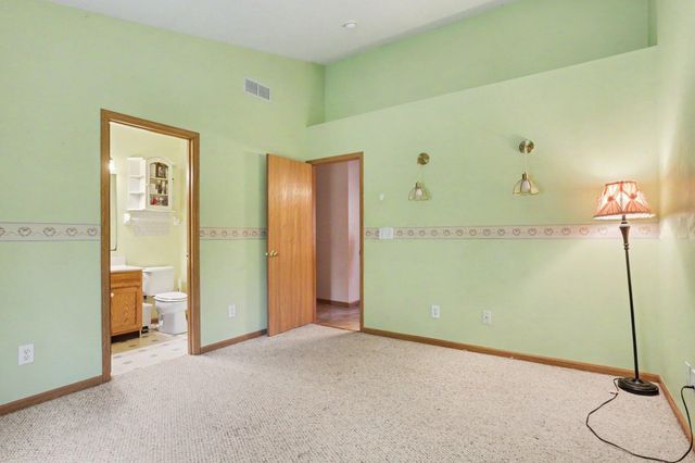 377 Cobblestone Drive, Delaware, OH 43015