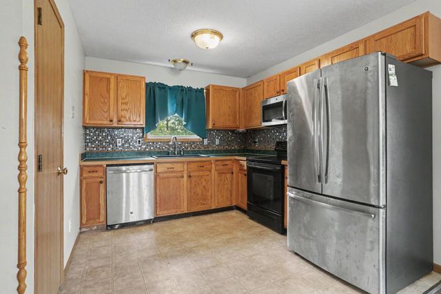 377 Cobblestone Drive, Delaware, OH 43015