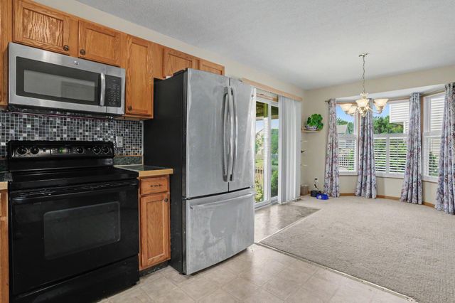 377 Cobblestone Drive, Delaware, OH 43015