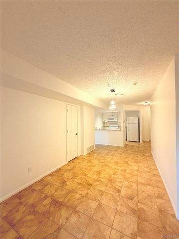 6475 S Dayton Street 102, Englewood, CO 80111