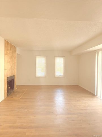 6475 S Dayton Street 102, Englewood, CO 80111