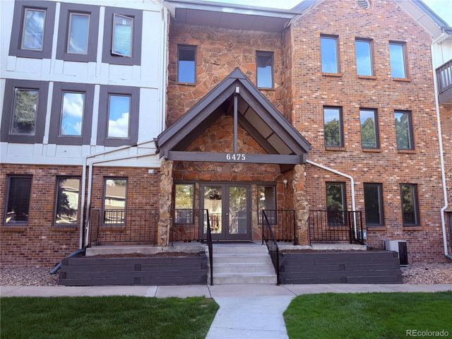 6475 S Dayton Street 102, Englewood, CO 80111