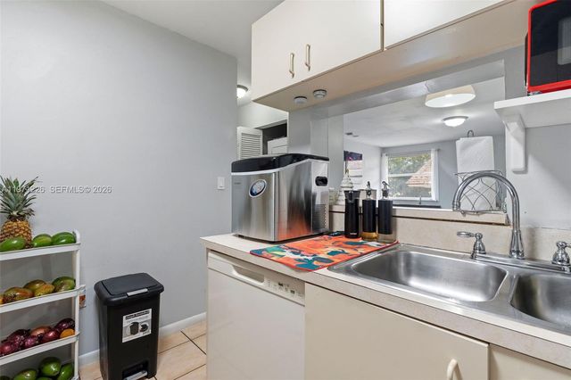 7111 SW 129th Ave 6, Miami, FL 33183