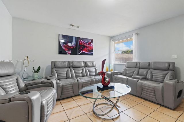 7111 SW 129th Ave 6, Miami, FL 33183