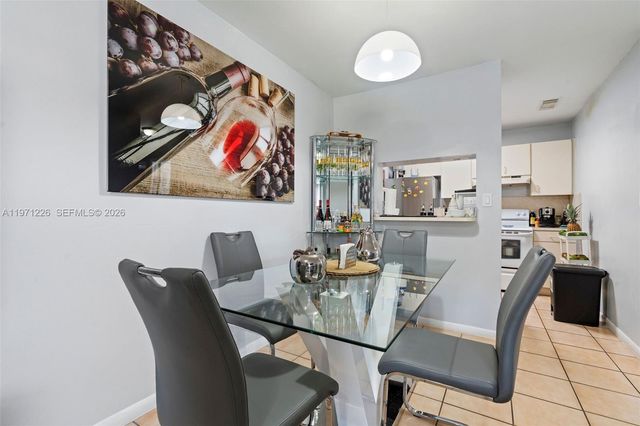 7111 SW 129th Ave 6, Miami, FL 33183