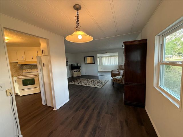 27 S BOBWHITE ROAD, Wildwood, FL 34785