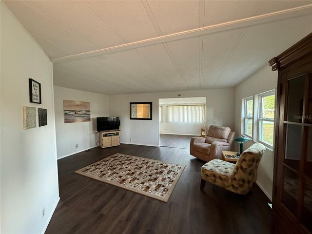 27 S BOBWHITE ROAD, Wildwood, FL 34785