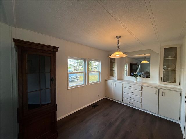 27 S BOBWHITE ROAD, Wildwood, FL 34785
