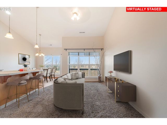 8900 Se CHLOE Ln, Happy Valley, OR 97086