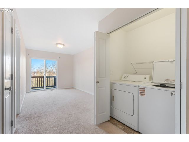 8900 Se CHLOE Ln, Happy Valley, OR 97086