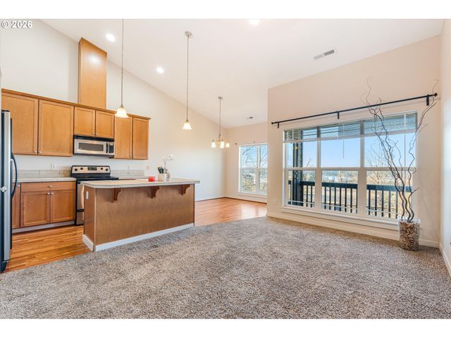 8900 Se CHLOE Ln, Happy Valley, OR 97086