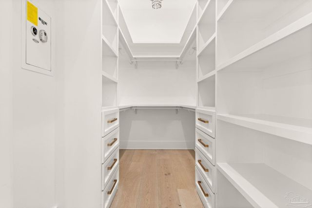 518 Navy Cove Blvd, Gulf Breeze, FL 32561