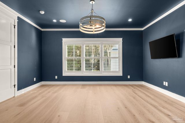 518 Navy Cove Blvd, Gulf Breeze, FL 32561