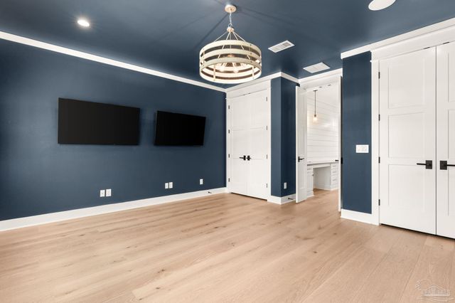 518 Navy Cove Blvd, Gulf Breeze, FL 32561